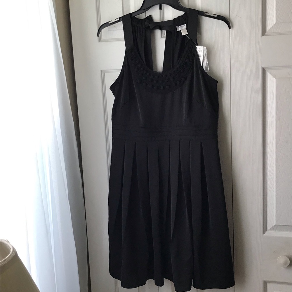 LOFT SLEEVELESS LITTLE BLACK DRESS - Picture 4 of 8